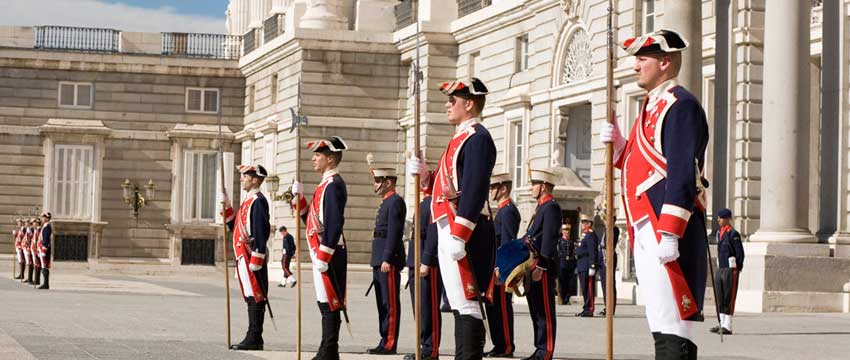 Cambio de la Guardia Real en Madrid